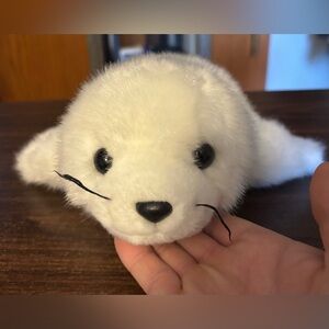 TY Classic “Flippers” the seal plush